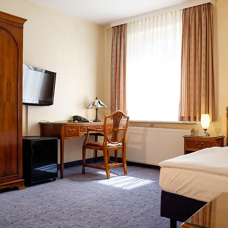 Hotel Koenigshof Am Funkturm Hannover Room photo