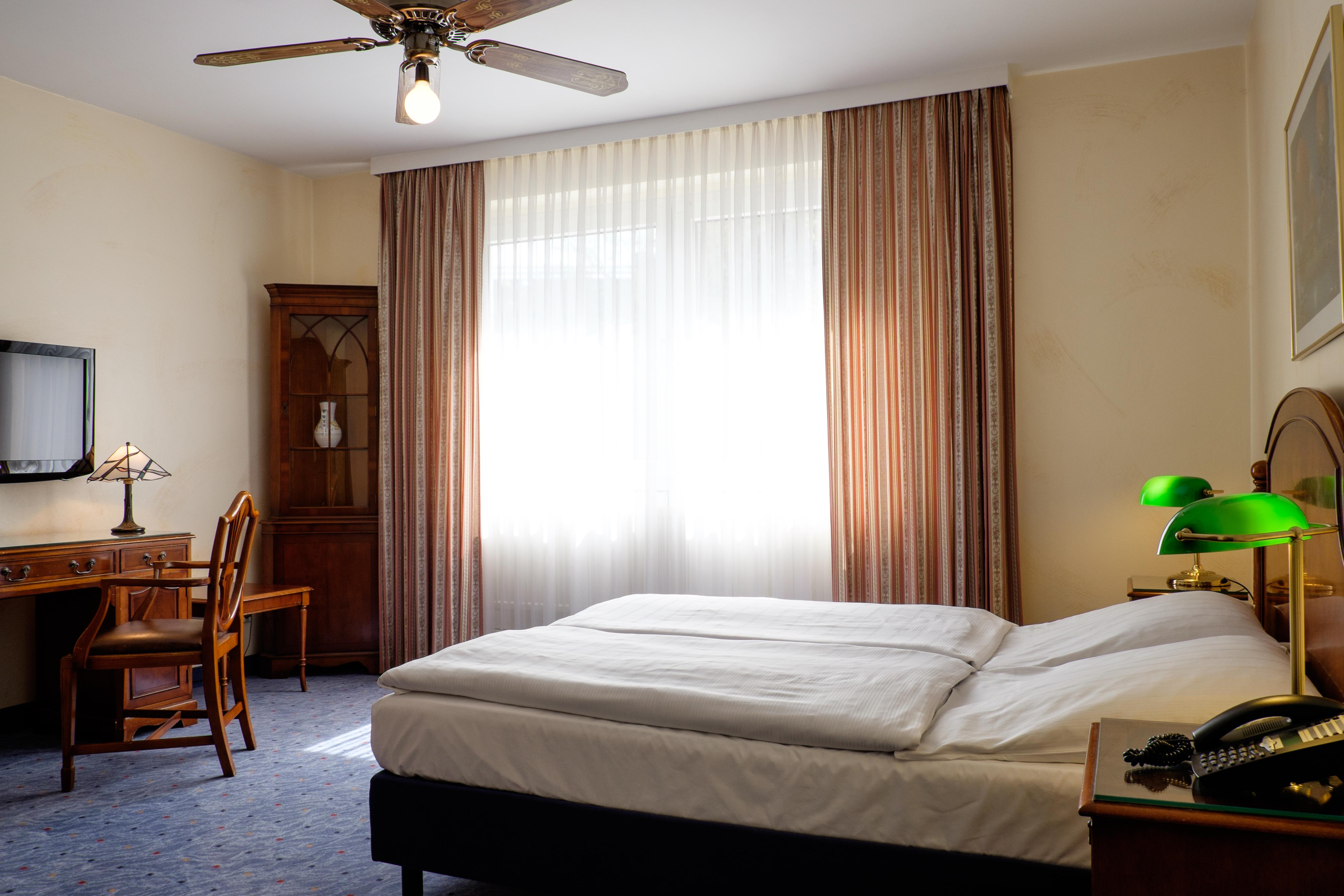 Hotel Koenigshof Am Funkturm Hannover Room photo